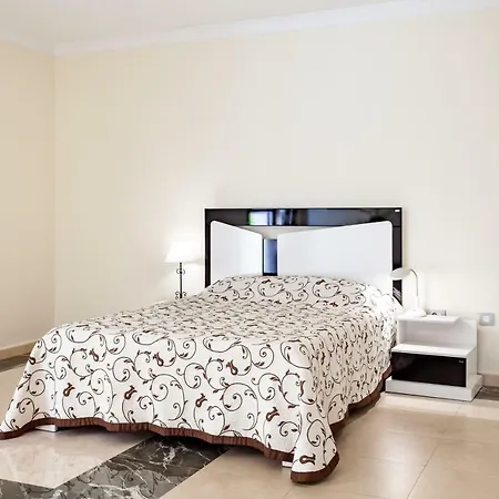 Fiesta Villa