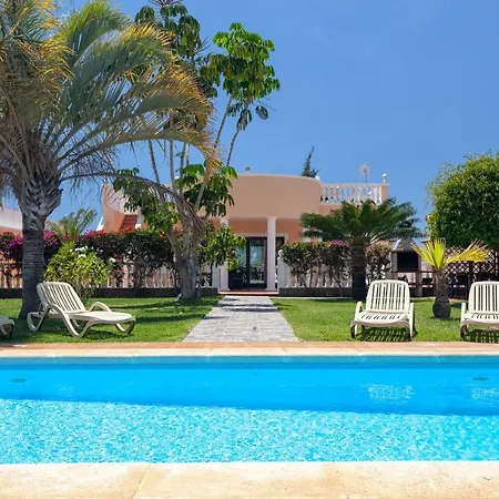 Fiesta Villa *